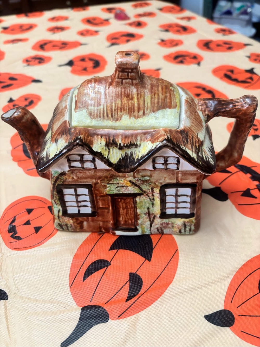 Vintage Ceramic Cottage Teapot - Brown & Cream Home Art